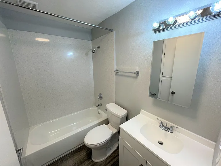515 Camanche Lane - Summer Gardens Apartments — Photo 49