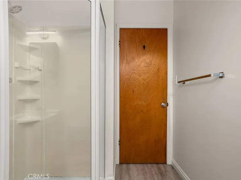 1335 Campus Ave — Photo 23
