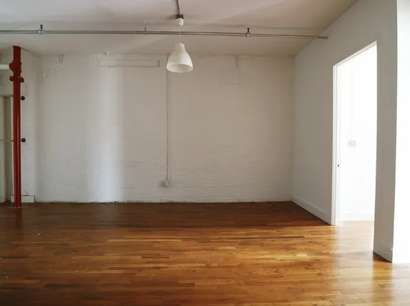 885 Park Avenue image 3 of 10