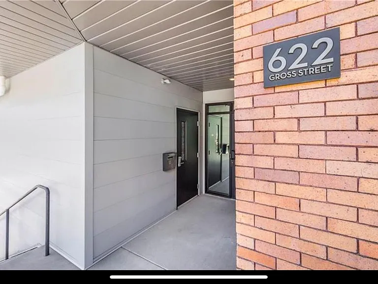 622 Gross St #303 — Photo 36