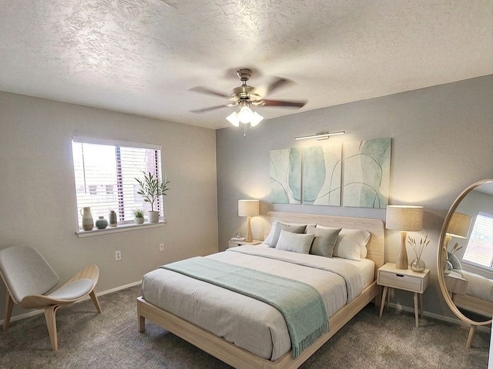 1st image of 4201 Meadowlark Ln SE #62