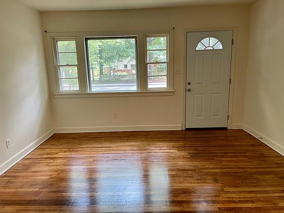 2nd image of 1408 Maple Ave