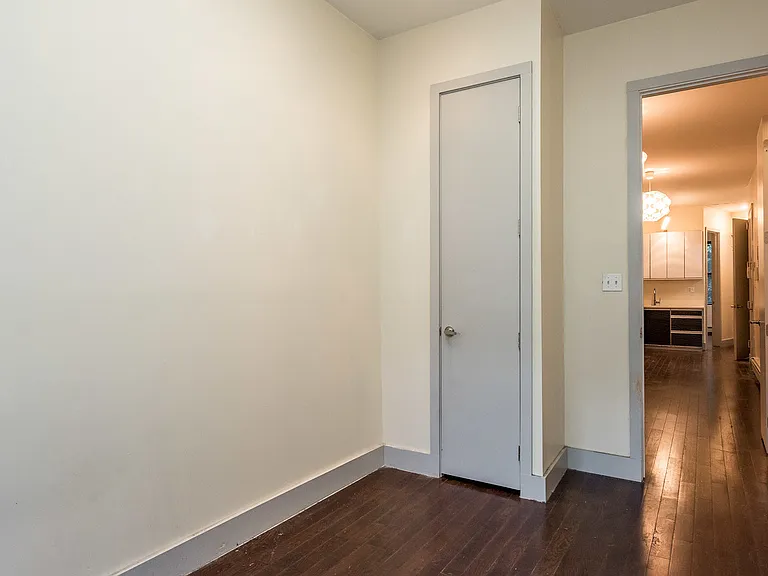 1432 Dekalb Ave #2L — Photo 9