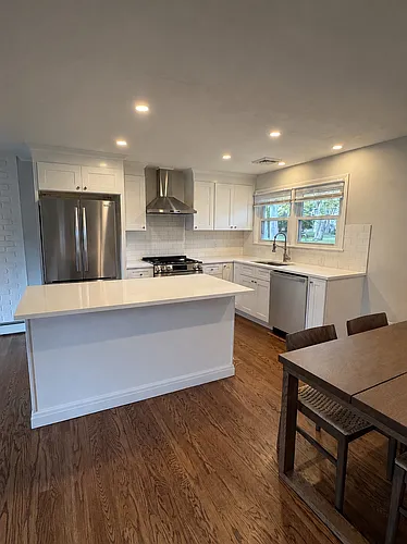 305 Reservoir Ave Photo 1