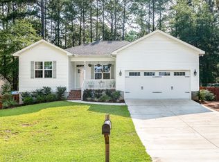 2540 Longleaf Dr SW, Pinehurst, NC 28374
