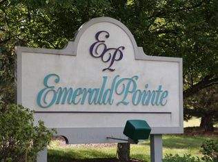 18740 Emerald Cir UNIT D, Brookfield, WI 53045