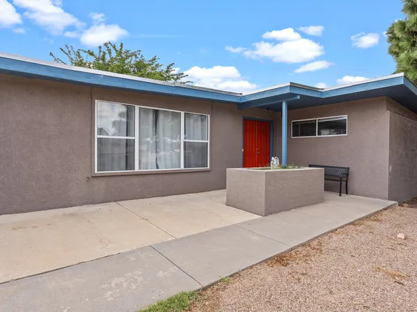 6208 Loftus Ave NE, Albuquerque, NM 87109
