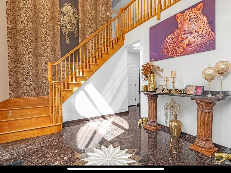 27 Circle Dr — Photo 2