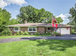 4913 Encino Dr, New Franklin, OH 44319