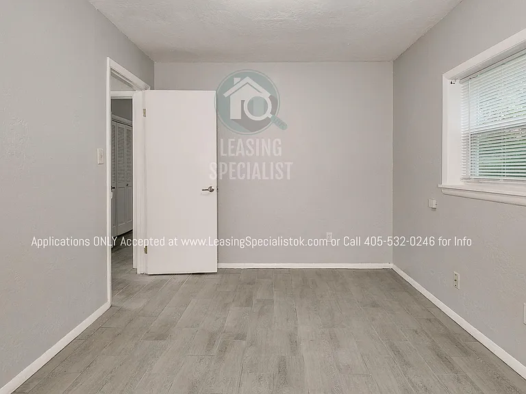 1025 Parsons St — Photo 21