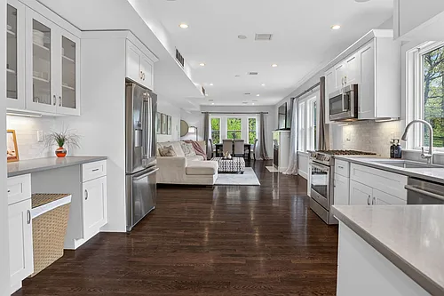 319 Forest Hills St #2 Photo 1