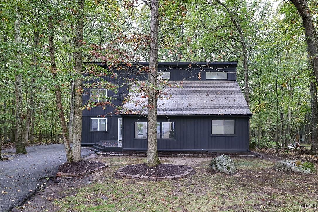 4276 Woodacres Dr, East Stroudsburg, PA 18301 | Zillow