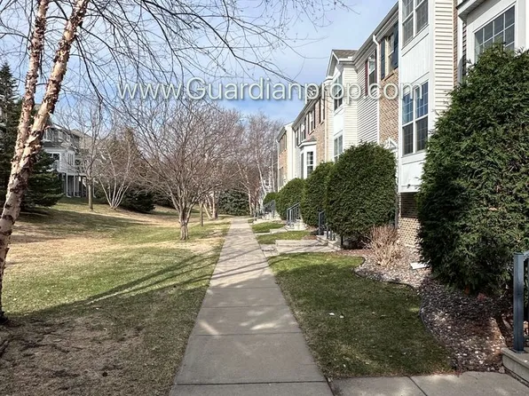 15575 Junegrass Ln, Eden Prairie, MN 55347