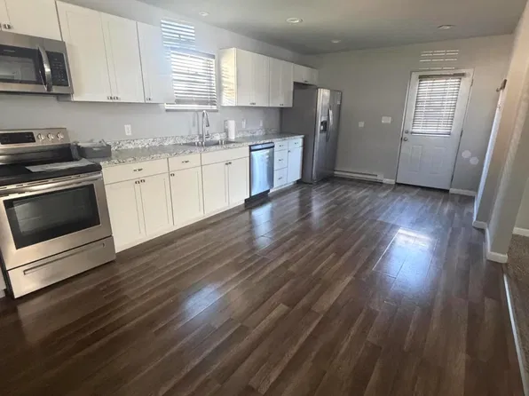 1012 Oxford St, Scranton, PA 18504