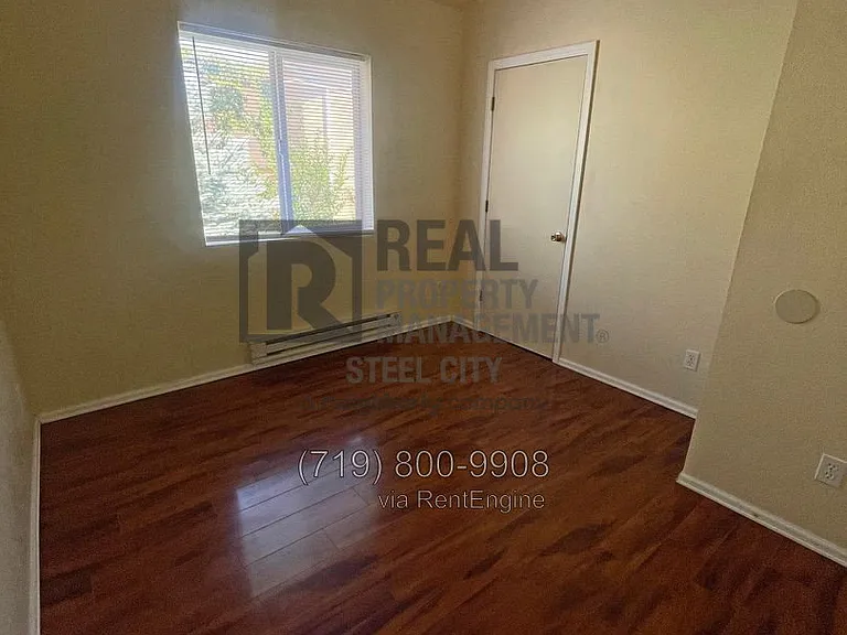 1713 Oakshire Ln #D — Photo 11