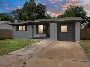 1123 Berwyck Dr, Moore, OK 73160