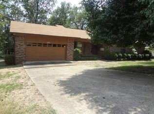 202 Chase Pl, Hot Springs, AR 71901
