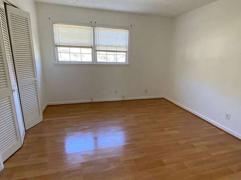 651 Oneta Dr — Photo 5