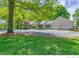 3385 Mockingbird Ln, Lancaster, SC 29720