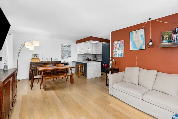 Rented by Compass | media 3