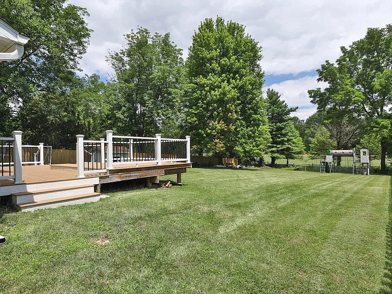 293 Sumption Dr — Photo 33