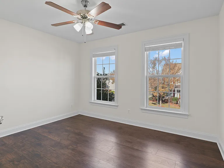 43527 Loudoun Barn Way — Photo 16