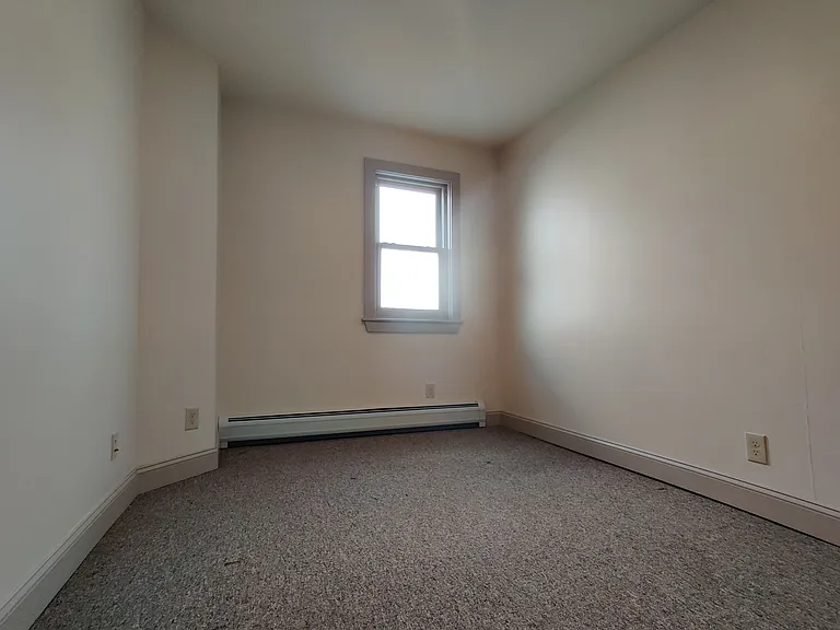 238 College — Photo 30