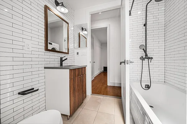 Rented by Canvas Property Group | media 20