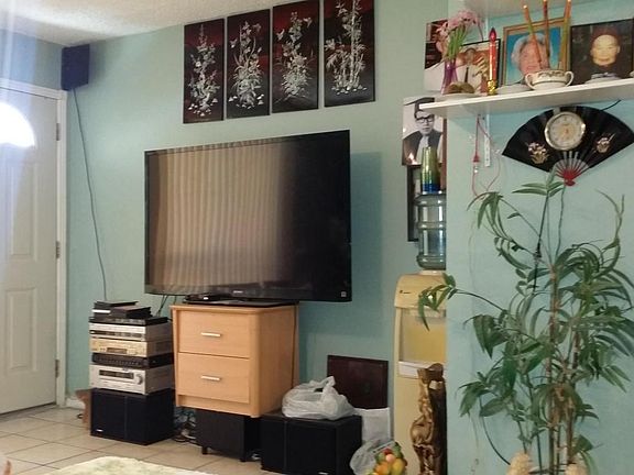 Dobson Rd 4 Living Room 2