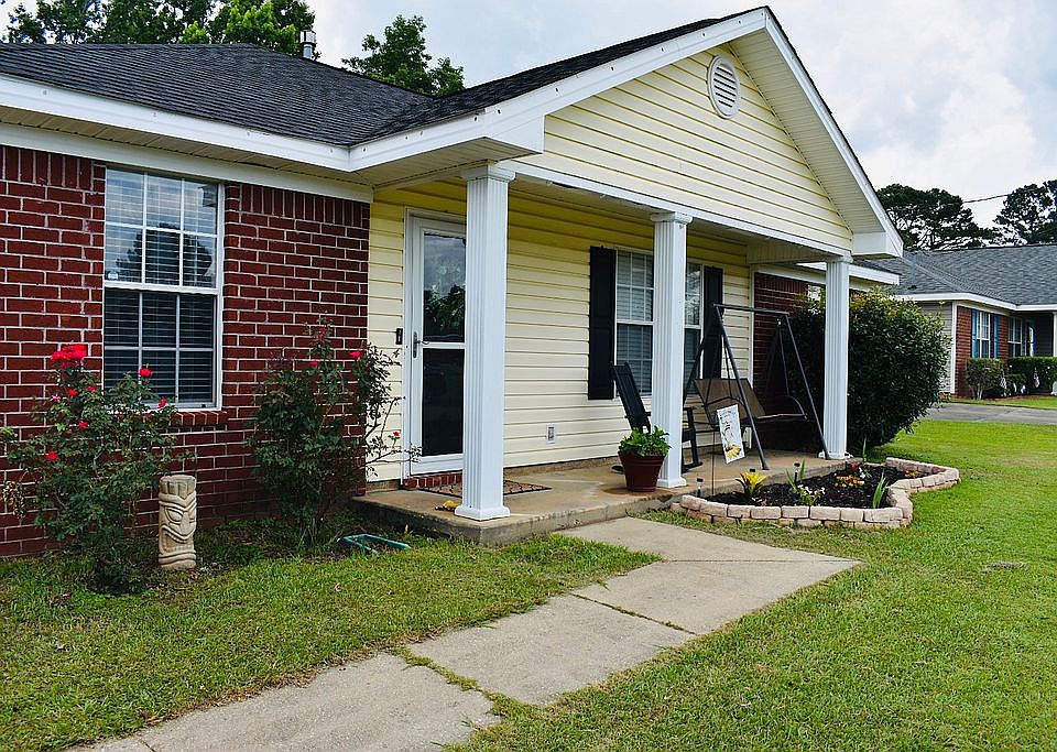 2nd image of 13590 Daniels Dr
