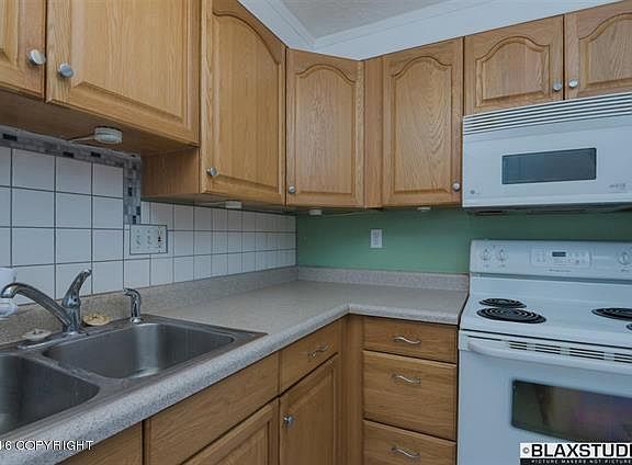 2nd image of 1139 Ivy Dr