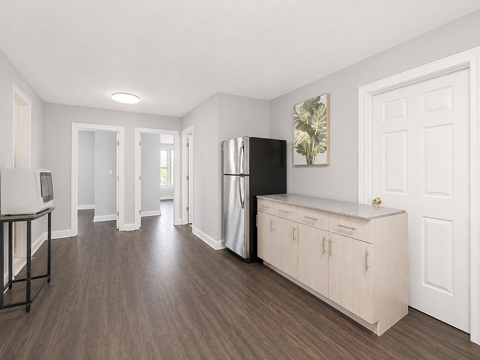 1st image of 5300 S Shore Dr APT 44