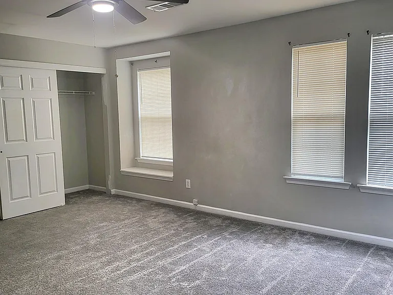 1113 Sparkling Cove Dr — Photo 45