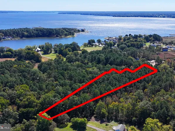 8570 Sunshine Ln, Broomes Island, MD 20615