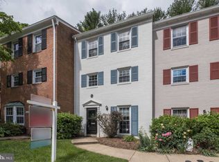 6638 Burlington Pl, Springfield, VA 22152