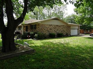 716 Stewart St, Lindale, TX 75771