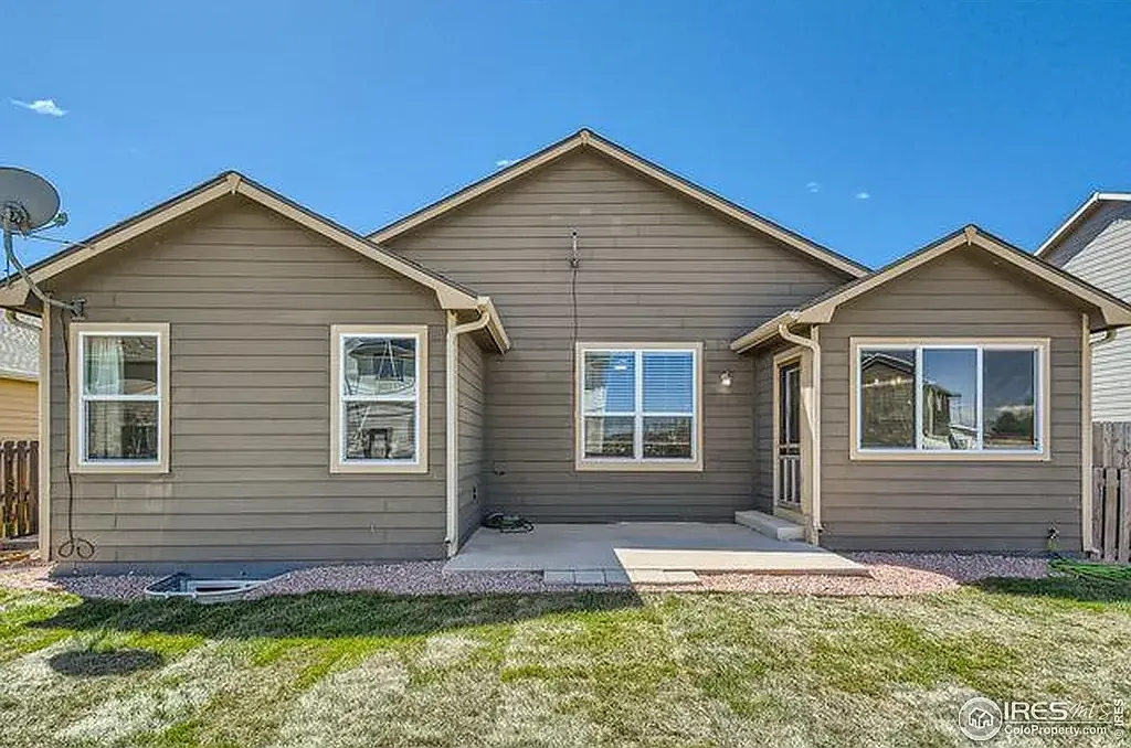 3 bed, 2872 sqft, $2,500 — Photo 3
