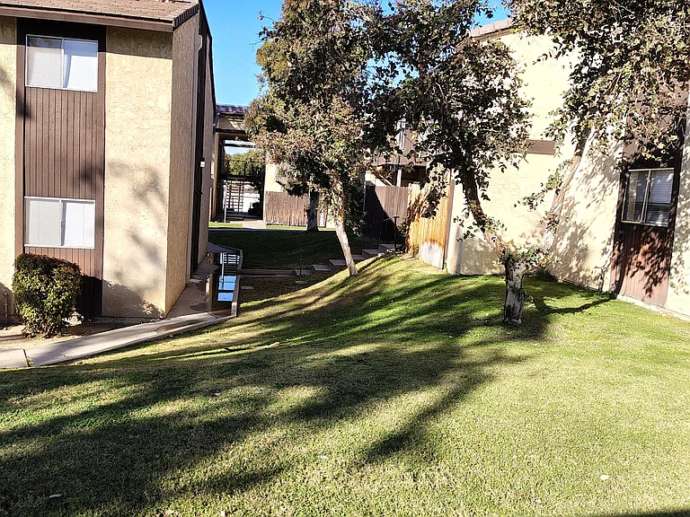 2401-12 Christmas Tree Ln #13 — Photo 16