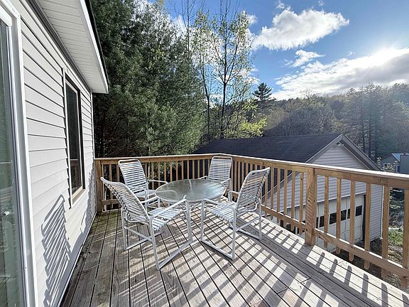 3rd image of 32 Plumley Avenue