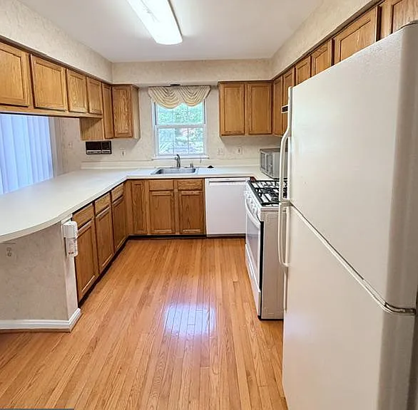 45572 Whitcomb Sq — Photo 7