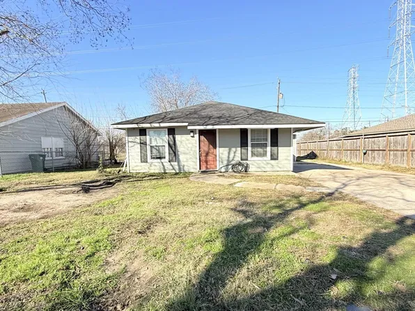 1108 Mobile Dr, Pasadena, TX 77506