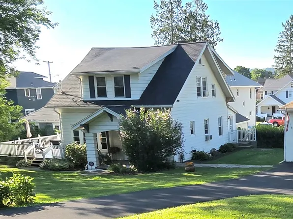 13 Clarence St, Binghamton, NY 13903