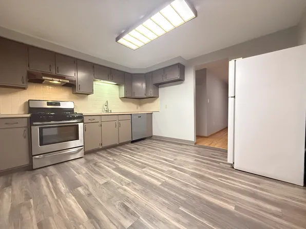 70 Acacia Dr #1, Buffalo, NY 14228