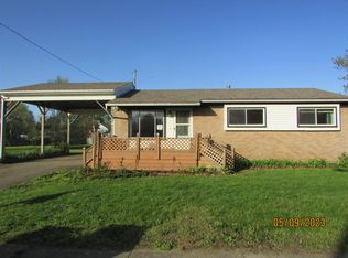 1001 Odessa Dr, Holly, MI