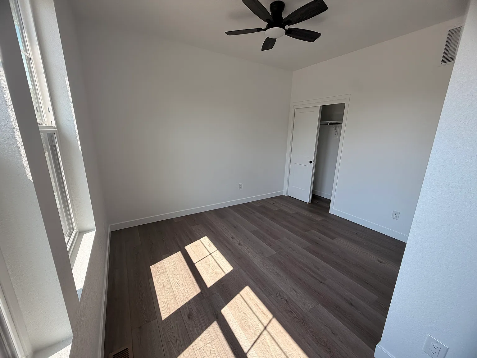 7 bed, 2631 sqft, $3,700 — Photo 4