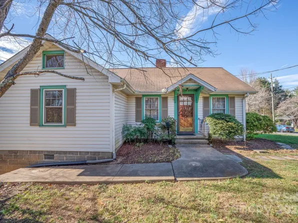 32 Beverly Rd W, Asheville, NC 28806