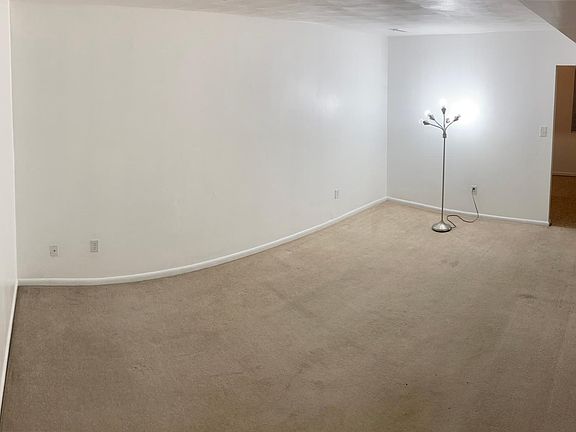5th image of 353 Vista Ave #353