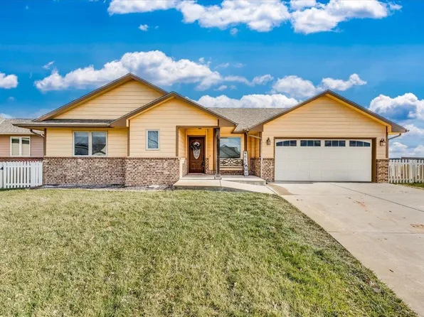 1436 Main St, Halstead, KS 67056