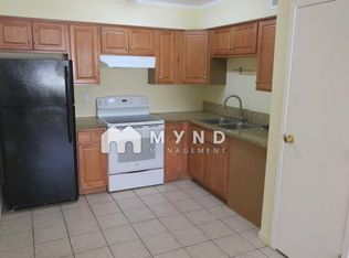 2708 E Tierra Buena Ln APT 4, Phoenix, AZ 85032