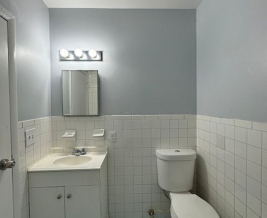 4th image of 62.5 Atlantic St #2